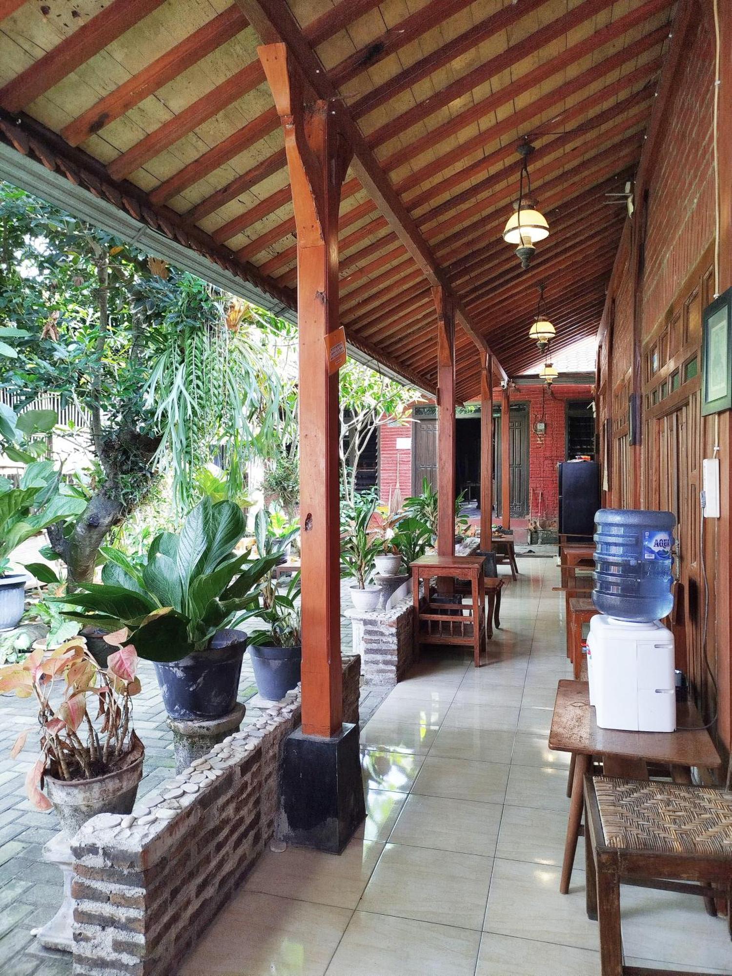 Dapur Ethnic Homestay Bantul Exterior photo